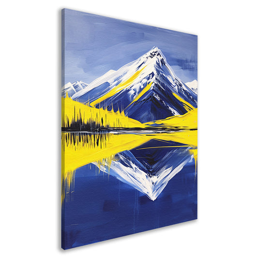 Surrealistisch berglandschap met reflectie in water canvas
