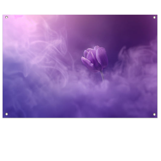 Paarse tulp in dromerige mist tuinposter