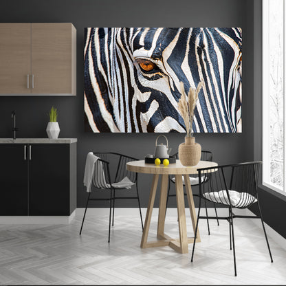 Zebra oog in indrukwekkende zwart-wit close-upposter