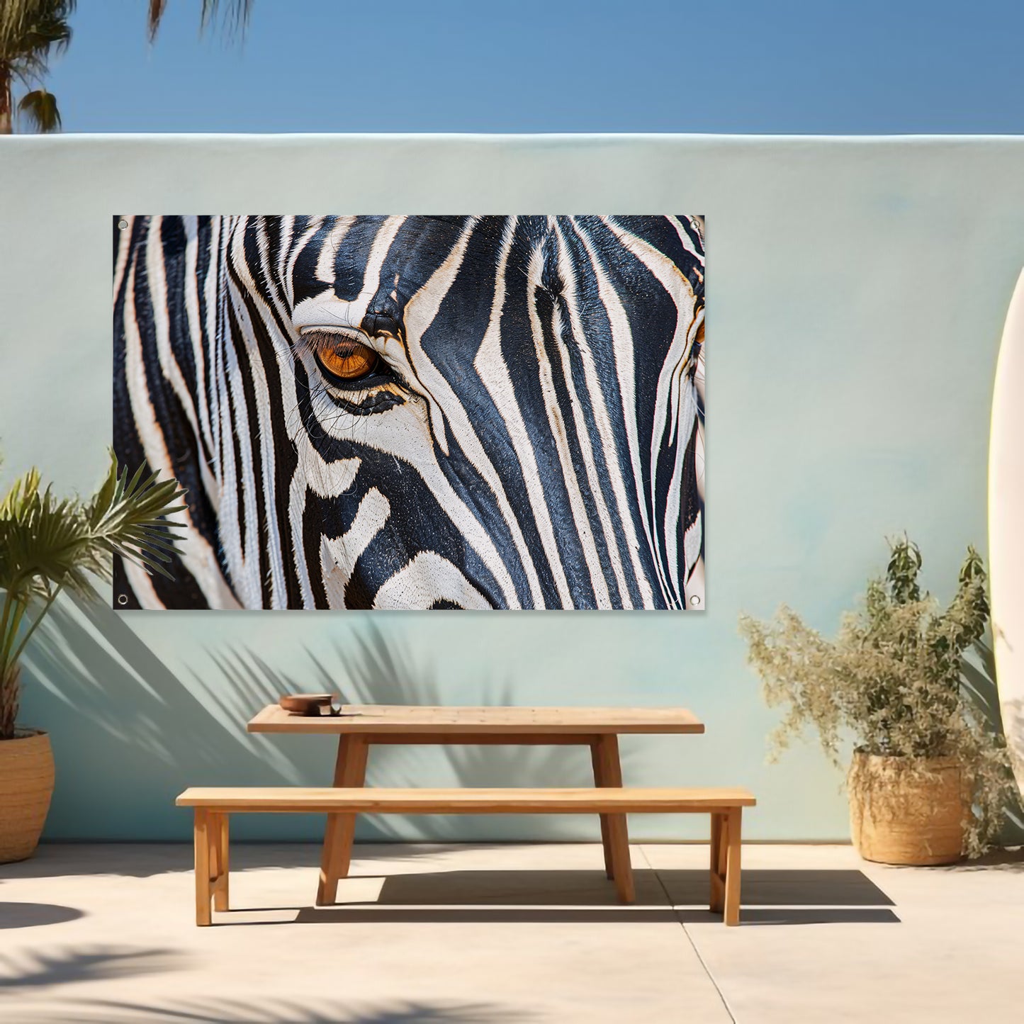Zebra oog in indrukwekkende zwart-wit close-up tuinposter