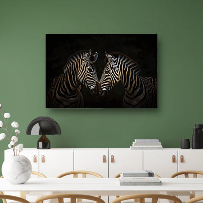 Twee zebras in een donkere omgeving poster