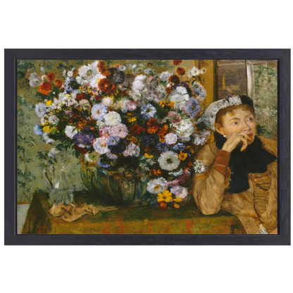 Een vrouw zittend naast een vaas met bloemen - Edgar Degas canvas met baklijst