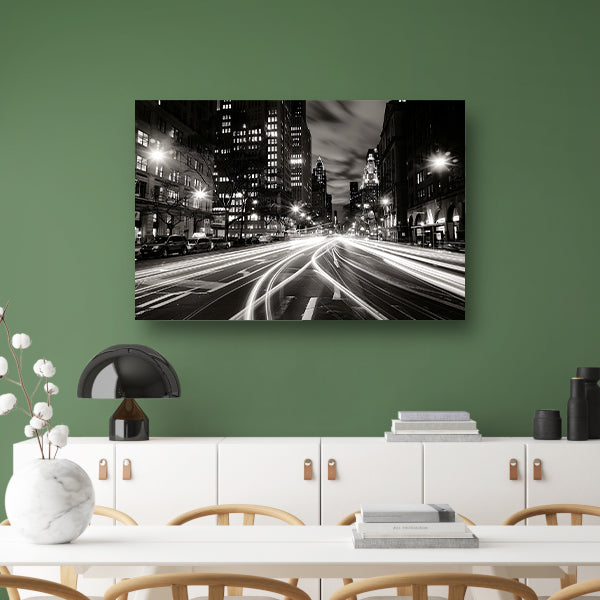 Lichtstrepen door een nachtelijke stad canvas