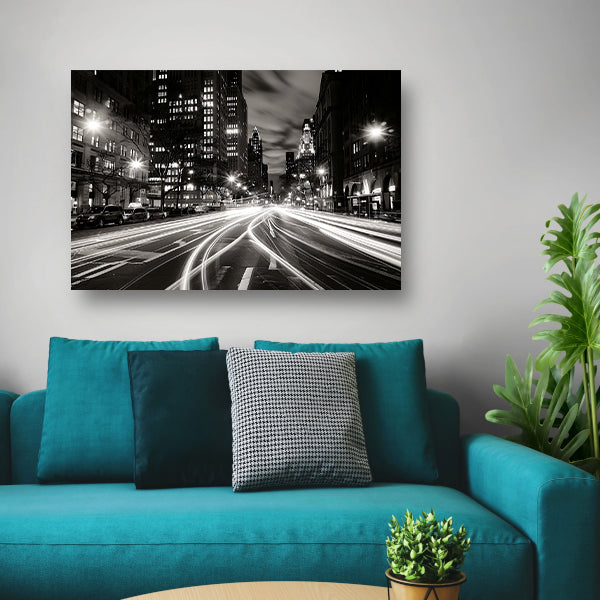 Lichtstrepen door een nachtelijke stad canvas