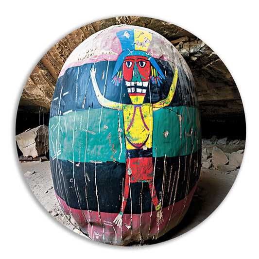Surrealistisch portret in bol aluminium muurcirkel