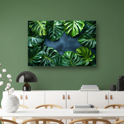 Monstera Bladeren op Blauwe Achtergrond poster