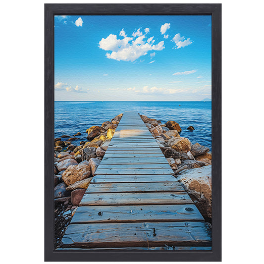 Houten steiger leidt naar serene blauwe zee canvas met baklijst