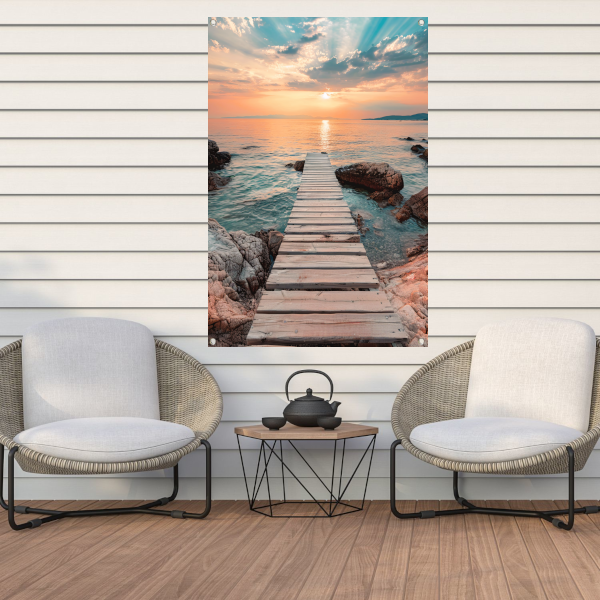 Rustieke houten steiger tijdens een kleurrijke zonsondergang tuinposter