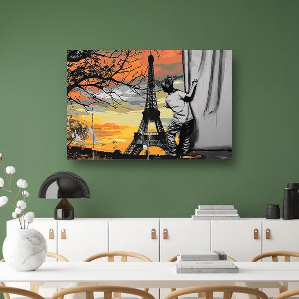 Jongen kijkt naar Eiffeltoren bij zonsondergang poster