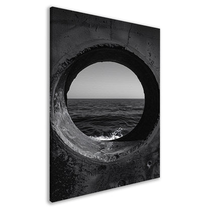 Monochroom zeegezicht door betonnen raam canvas