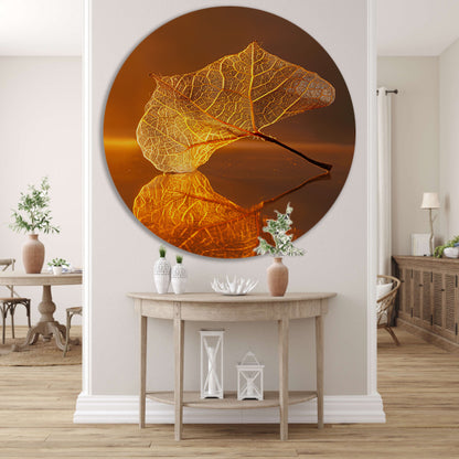 Gedetailleerde oranje blad met gouden reflectie forex muurcirkel