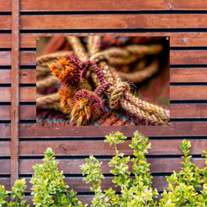 Verstrengelde texturen met kleurrijke accenten tuinposter