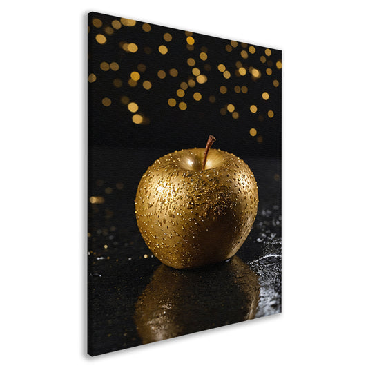 Gouden appel op natte zwarte ondergrond canvas