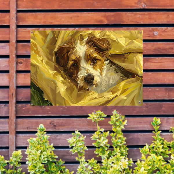 Geborgen hond genesteld in zachte doeken tuinposter