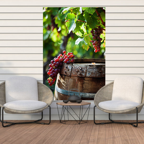 Rijpe druiven op een houten vat tuinposter