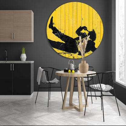 Silhouet van roker op gele achtergrond   aluminium muurcirkel