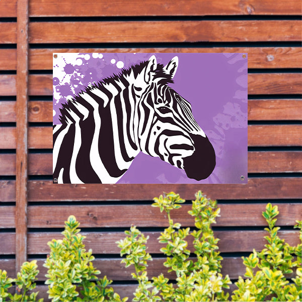 Zebra op een paarse abstracte achtergrond tuinposter