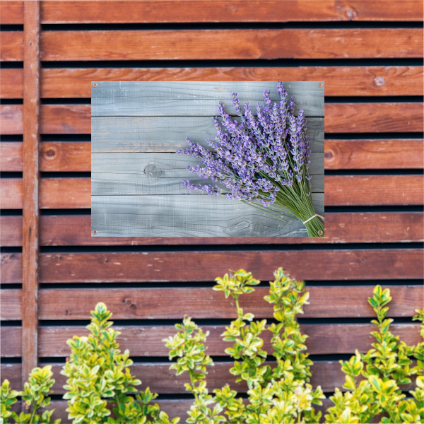 Lavendel op houten tafel tuinposter