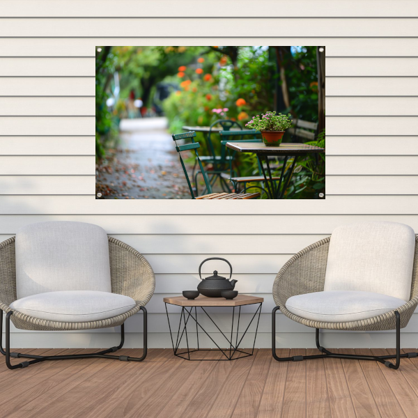 Moderne kamerplant op houten tafel tuinposter