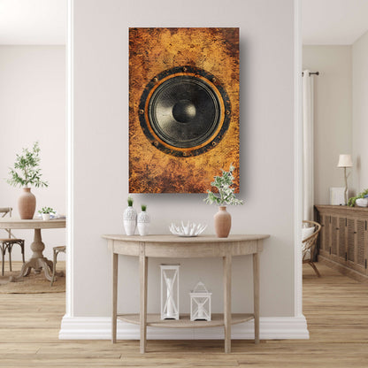 Abstract speaker op verweerde houten achtergrond poster