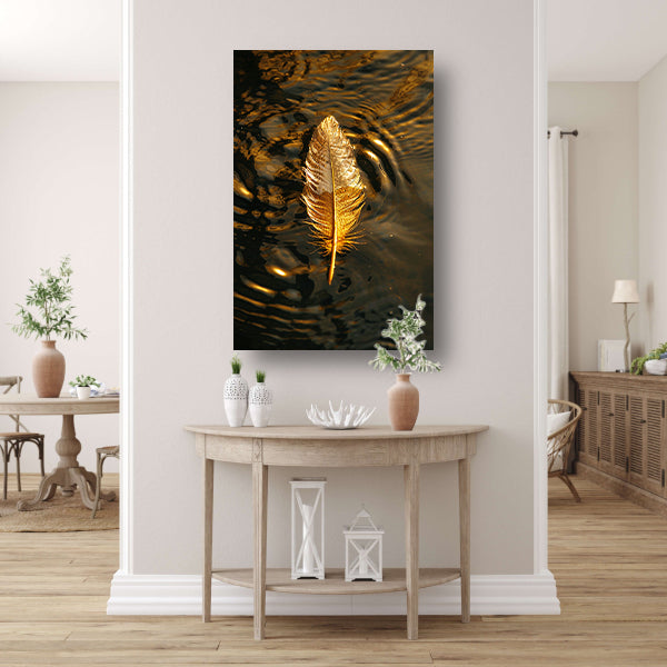 Gouden veer op donkere wateroppervlakte bij zonsondergang acrylglas