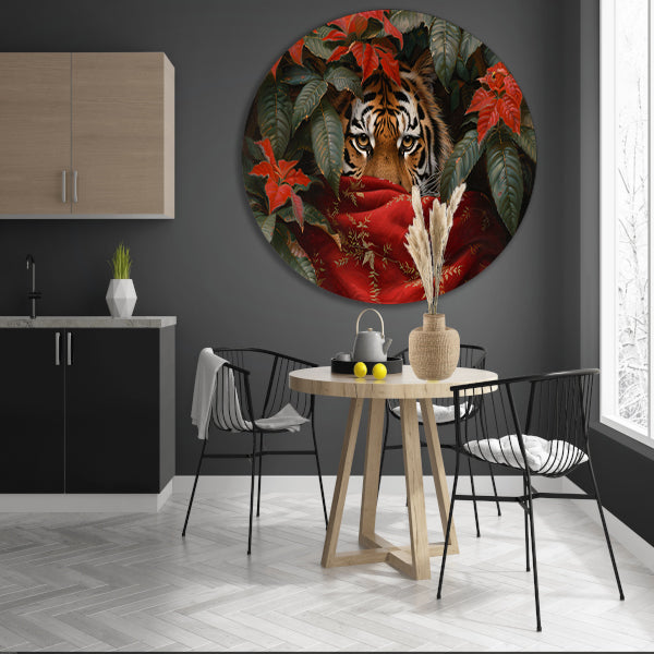 Schilderij van tijger tussen kleurrijke bladeren aluminium muurcirkel