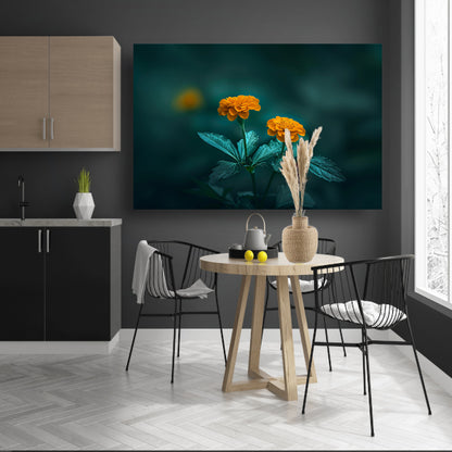 Twee oranje bloemen tegen groene achtergrond acrylglas