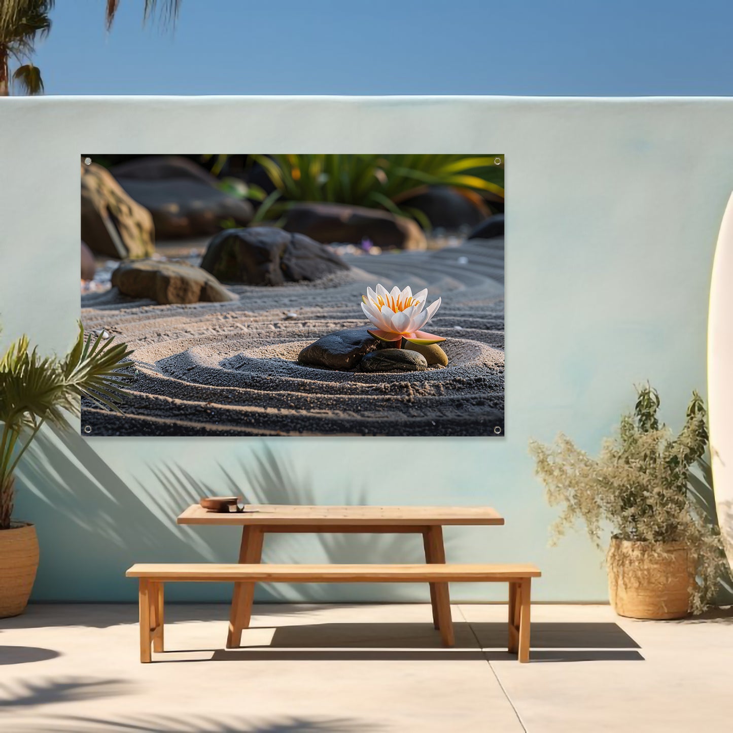 Serene waterlelie in zen-tuin met zand tuinposter