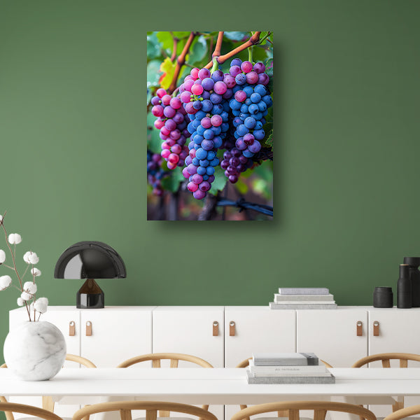 Rijpe druiventrossen aan de wijnstok canvas