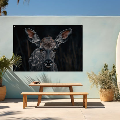 Jong hert met indringende ogen tuinposter