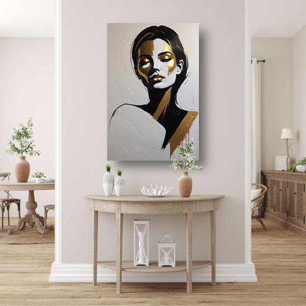Vrouwelijk Portret in Zwart, Wit en Goud Acrylglas