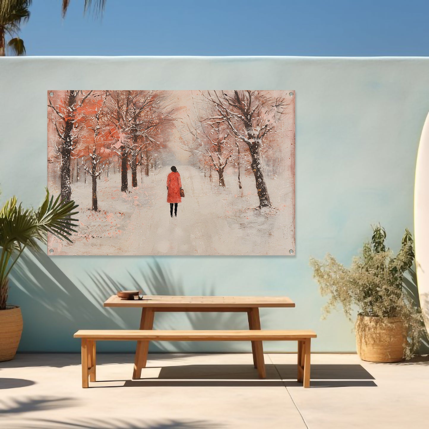 Vrouw wandelt in herfstlandschap met bomen tuinposter