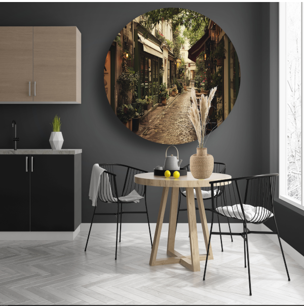 Modern terras met strakke lijnen aluminium muurcirkel